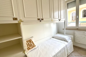 2 bedrooms, bed sheets - M210 - Marcelli, three-room apartment facing the sea with breathtaking views (Marcelli)