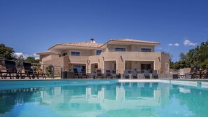 Seasonal outdoor pool, pool umbrellas, pool loungers - RESIDENCE CASA DI PAOLI (Porto-Vecchio)