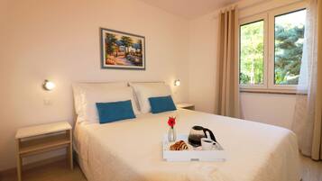 2 bedrooms, in-room safe, travel crib, free WiFi