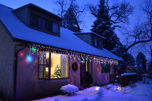 Broadmoor Area Home Great for Families and Pets!