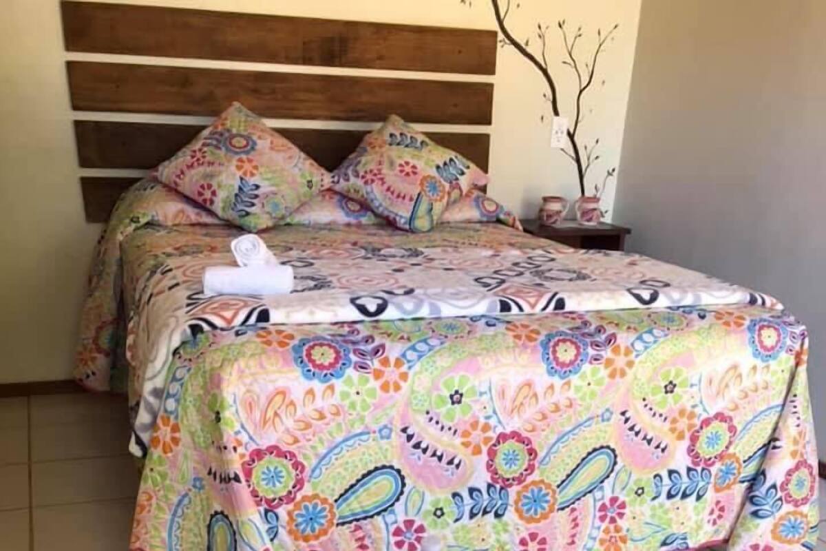 Economy Double Room, 1 Double Bed, Non Smoking, Mountain View | WiFi (free)