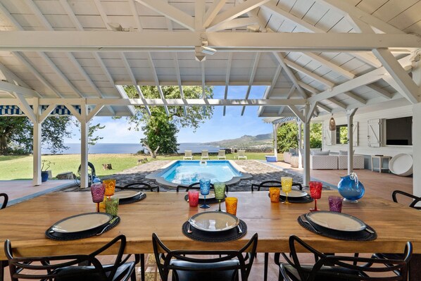 Outdoor dining - Villa du Morne d'Orange (Saint-Pierre)