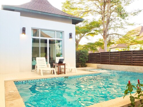 AnB poolvilla Glass H fermer JomtienBeach