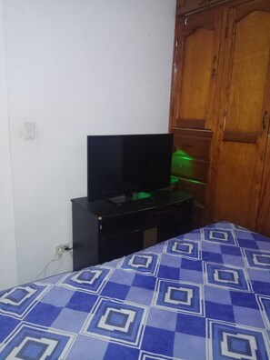 1 Schlafzimmer, Bügeleisen/Bügelbrett, Internetzugang, Bettwäsche