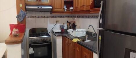 Micro-ondes, cafetière/bouilloire