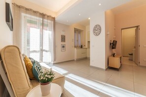 TV - Gemelli Peaceful Apartment (Roma)