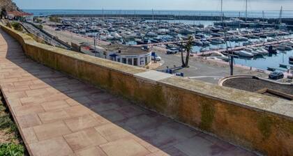 Seaside Relaxation: Bright Apartment ⚓🌞