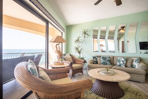 Smart TV, DVD player, stereo