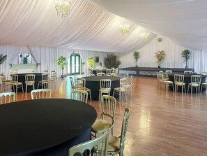 Banquet hall - 16 bedroom accommodation in Bampton, near Tiverton (Bampton, near Tiverton)