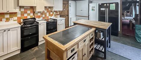 Dishwasher, high chair