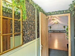 Interior - 16 bedroom accommodation in Bampton, near Tiverton (Bampton, near Tiverton)