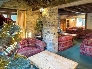 Interior - 16 bedroom accommodation in Bampton, near Tiverton (Bampton, near Tiverton)