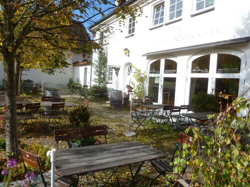 Holiday in the stylishly furnished FeWo "Trout" with a view into the Grüu