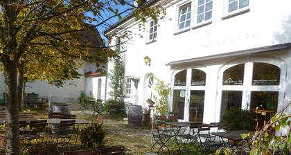 Holiday in the stylishly furnished FeWo "Trout" with a view into the Grüu