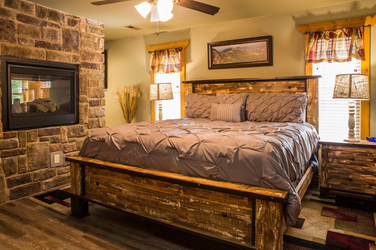 Photo 73 of 4BR, indoor pool, hot tub, game room.