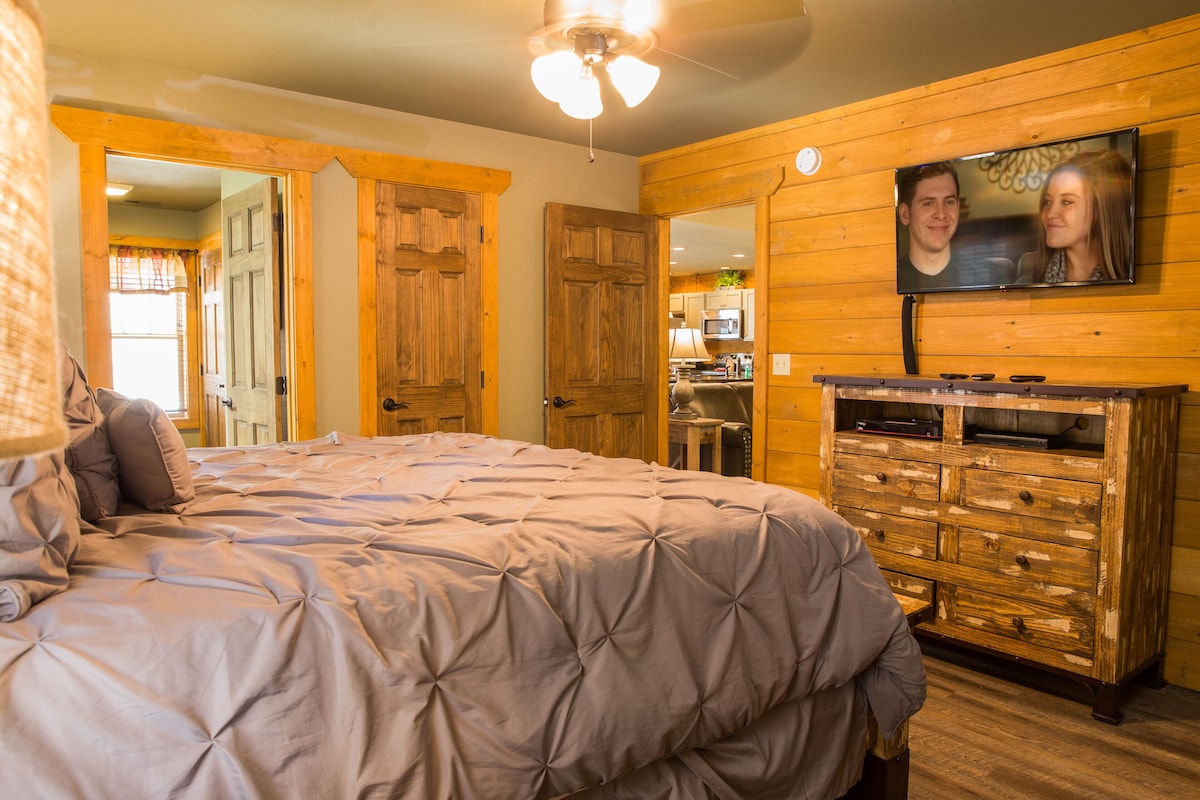 Photo 80 of 4BR, indoor pool, hot tub, game room.