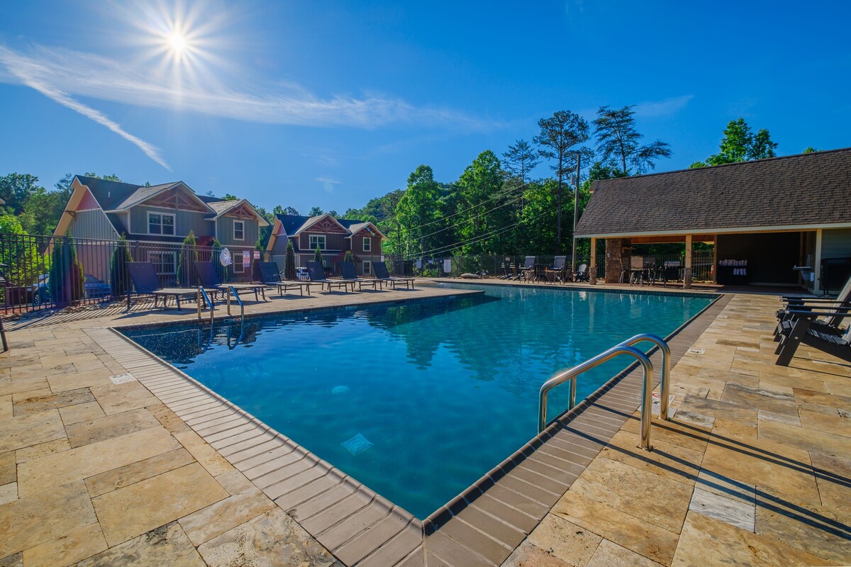 Photo 103 of 4BR, indoor pool, hot tub, game room.
