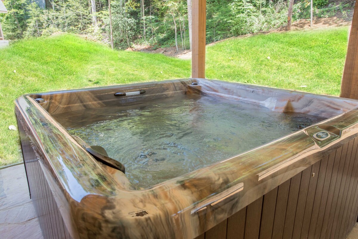 Photo 96 of 4BR, indoor pool, hot tub, game room.