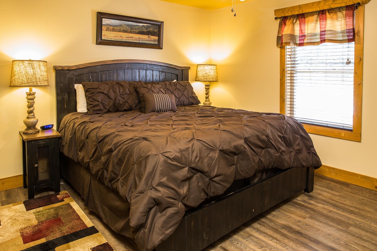 Photo 83 of 4BR, indoor pool, hot tub, game room.