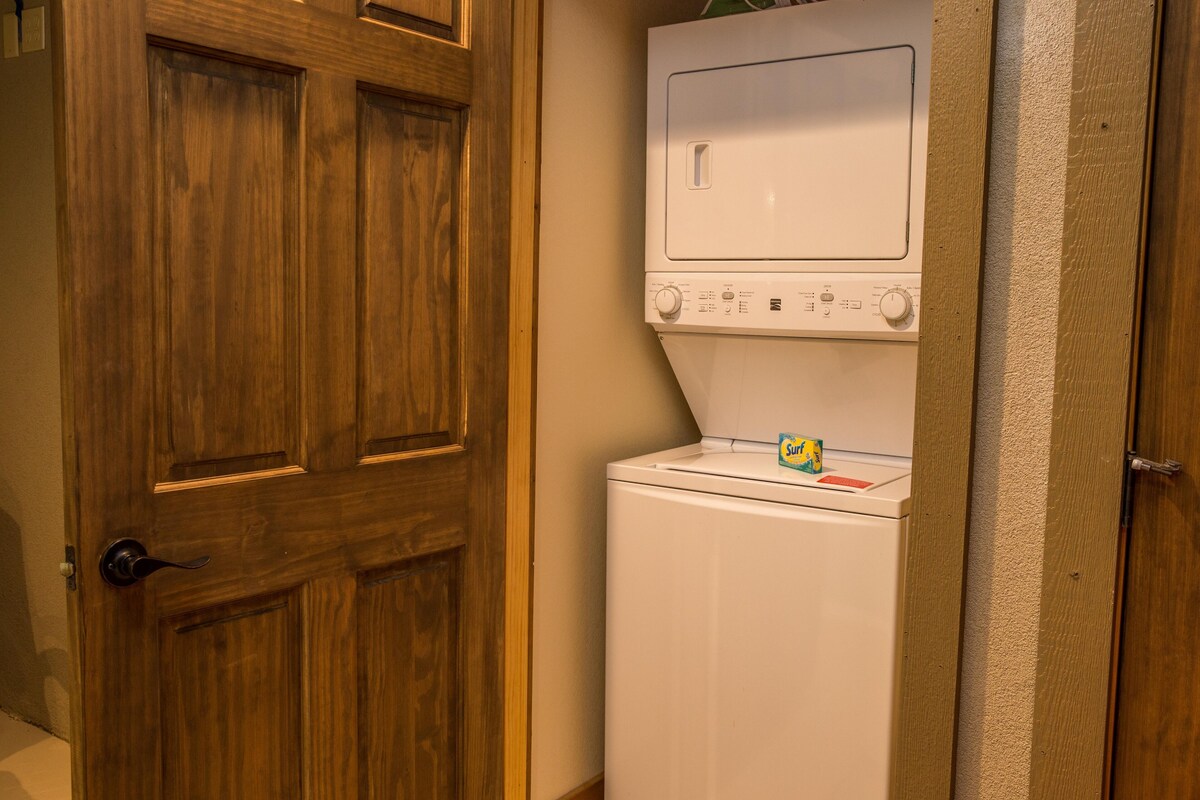 Photo 92 of 4BR, indoor pool, hot tub, game room.