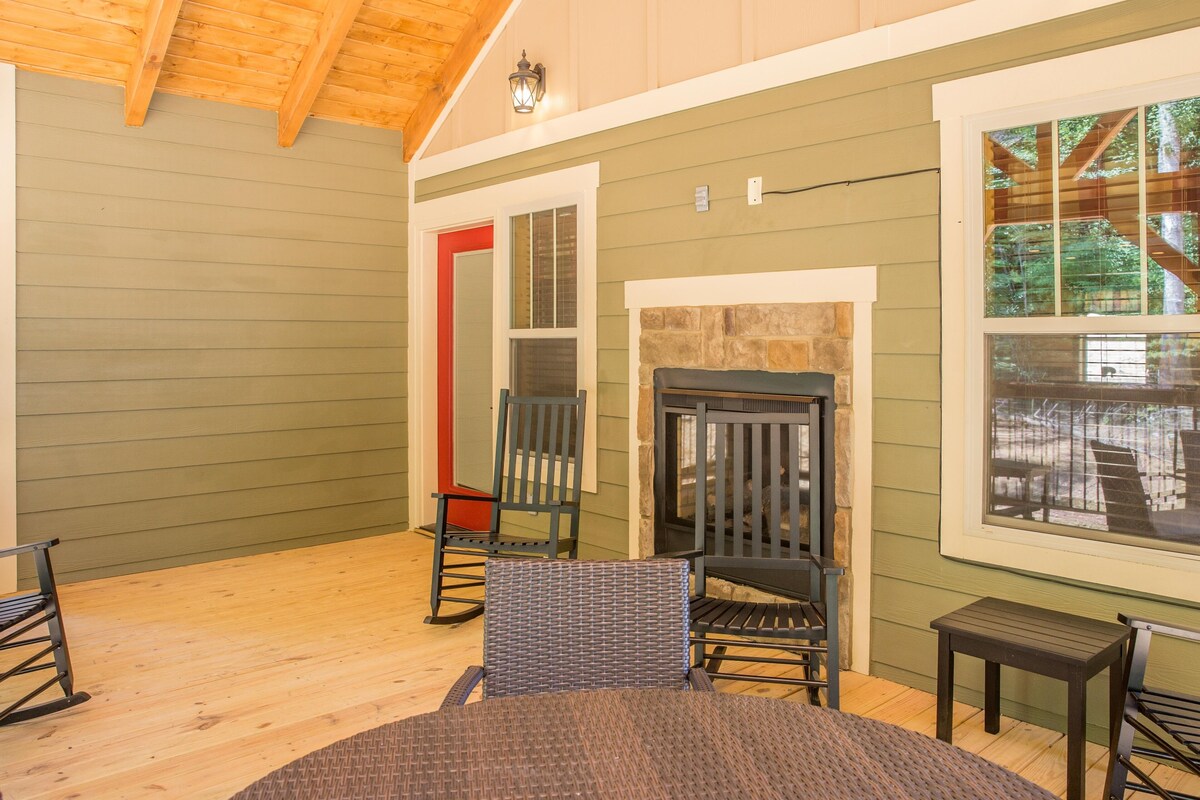 Photo 95 of 4BR, indoor pool, hot tub, game room.