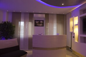 Reception - Rossini Luxury (Rende)