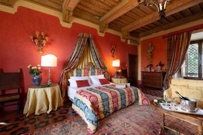 10 slaapkamers, internet, beddengoed