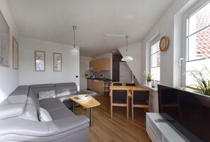 Fernseher, Stereoanlage