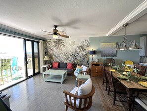 Dining - “The Palms”  Stunning Gulf Front Condo, First floor, Pool, Tennis, Gym (Navarre Beach)