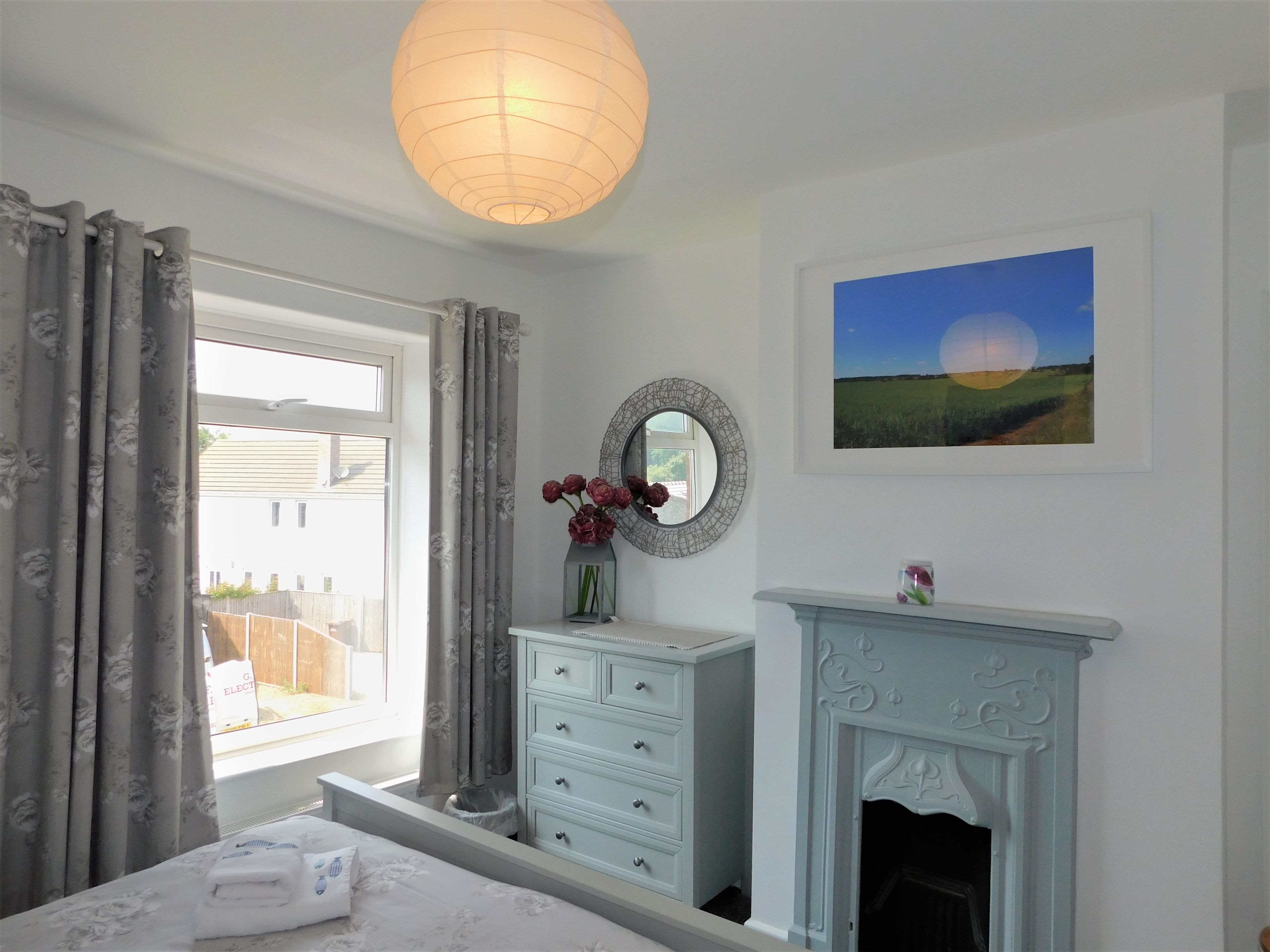 2 bedrooms, iron/ironing board, travel cot, free WiFi