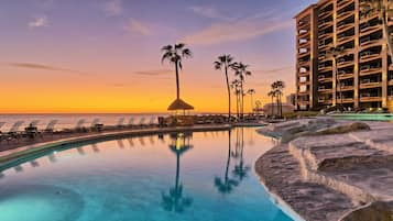 Et oppvarmet basseng