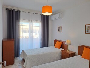 3 Schlafzimmer, Bügeleisen/Bügelbrett, kostenloses WLAN, Bettwäsche
