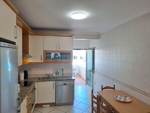 Fridge, microwave, oven, dishwasher