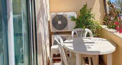T3, espaçoso, wifi, a/c, junto à praia!