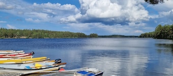 House in Småland, ideal for children and dog owners with hiking trail at the house