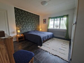 2 bedrooms, iron/ironing board, free WiFi, bed sheets - House in Småland, ideal for children and dog owners with hiking trail at the house (Uppvidinge S)