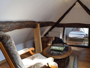 2 quartos, Wi-Fi de cortesia, roupa de cama