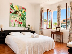 3 habitaciones, tabla de planchar con plancha y wifi gratis 