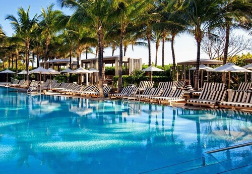 The Penthouse is the best choice for group. Huge capacity & private sky terrace