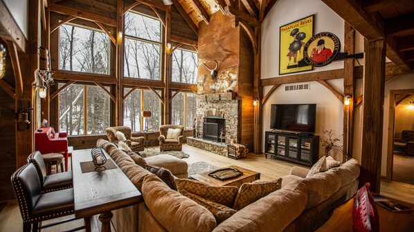 TV connectée, cheminée, jeux vidéo, Netflix