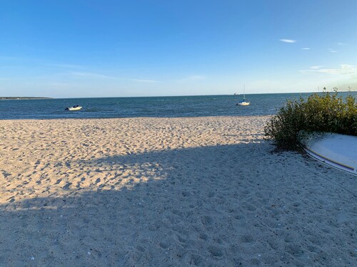 ✸Private Sandy Beach✸ Nantucket Sound 2 Min Walk! Kayak & SUP, Near Harbor &Town