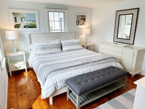 3 chambres, fer et planche à repasser, lit parapluie, Wi-Fi gratuit