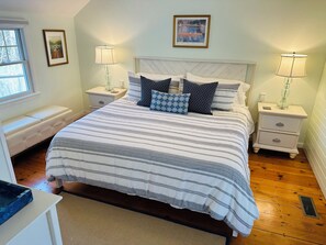 3 bedrooms, iron/ironing board, travel cot, free WiFi