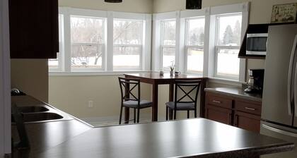 Casa completamente remodelada en Palmer Lake en Colon, MI, a una cuadra del centro de la ciudad