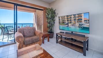 TV, DVD player, books, stereo