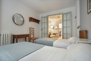 2 chambres, fer et planche Ă repasser, Wi-Fi, draps fournis