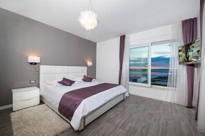 3 Schlafzimmer, Schreibtisch, Bügeleisen/Bügelbrett, kostenloses WLAN