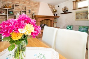 Interior - Regarda – Petra holiday house in Bardolino, 3 bedrooms, garden and wifi (Bardolino)