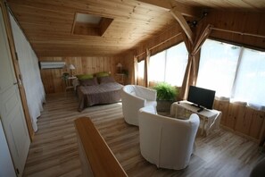 2 bedrooms, iron/ironing board, WiFi, bed sheets - HOUSE WITH SPIRIT CABIN BETWEEN LAKES AND OCEAN (Biscarrosse)