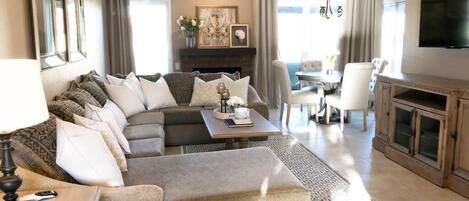 Smart-TV, peis og bøker